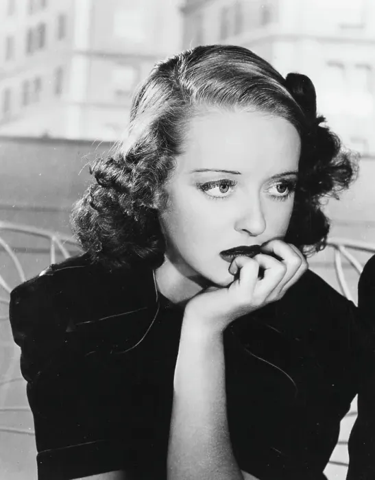 Framed Print : Bette Davis Framed Print : Bette Davis