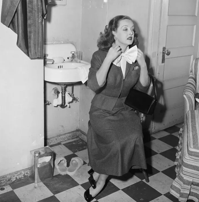 Framed Print : Bette Davis Preparing Herself Framed Print : Bette Davis Preparing Herself