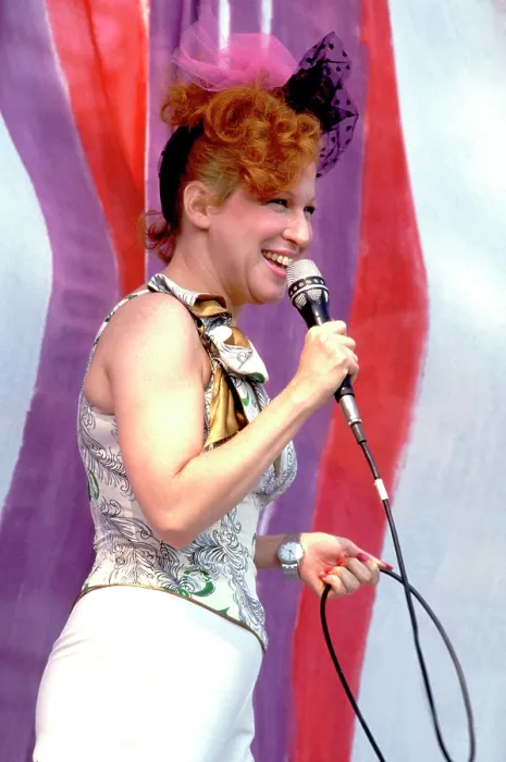 Framed Print : Bette Midler At Live Aid Framed Print : Bette Midler At Live Aid