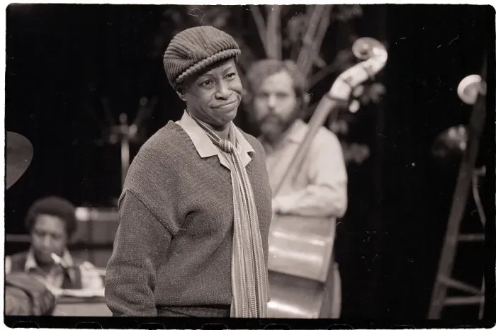 Framed Print : Betty Carter in Front of Bassist Framed Print : Betty Carter in Front of Bassist