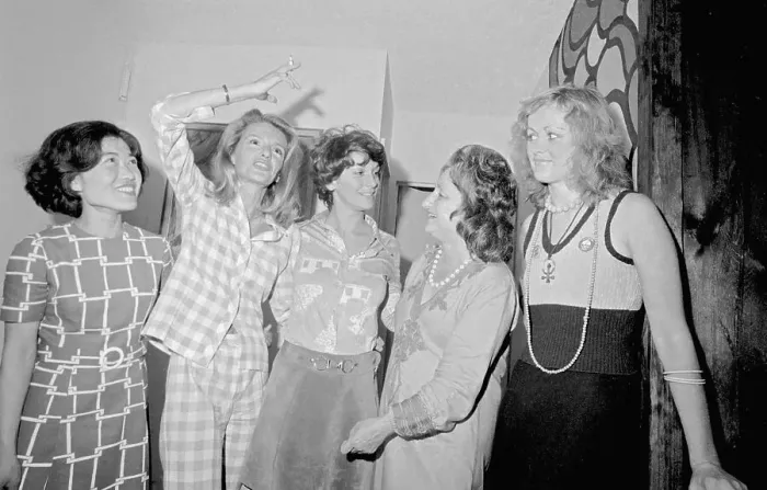 Framed Print : Betty Friedan with Foreign Women Activists Framed Print : Betty Friedan with Foreign Women Activists