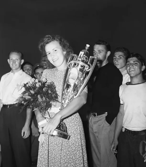 Framed Print : Betty Jameson, National Golf Champion