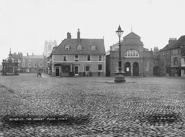 Beverley. The Market Place at Beverley, Yorkshire, circa 1910