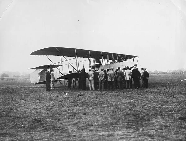 Bi-plane. 28th August 1913: A small crowd gathered round Claude Grahame-Whites