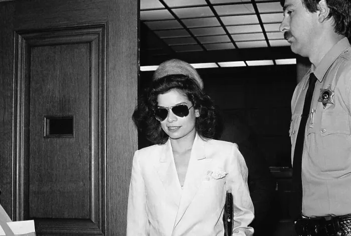 Framed Print : Bianca Jagger Shown Leaving Court Framed Print : Bianca Jagger Shown Leaving Court