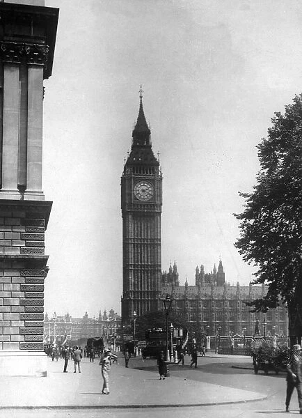 Big Ben. circa 1920: Big Ben clock tower and the Houses of Parliament in Westminster
