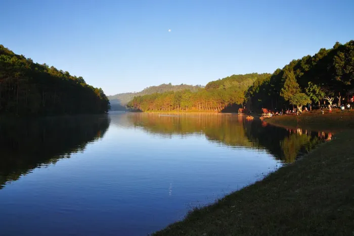 Framed Print : The big pond in Pang Ung, Maehongson Framed Print : The big pond in Pang Ung, Maehongson