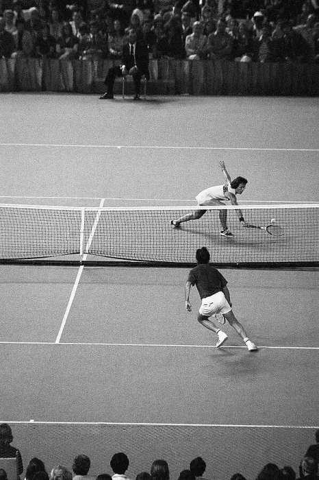 Framed Print : Billie Jean King Reaching for a Low Volley Framed Print : Billie Jean King Reaching for a Low Volley
