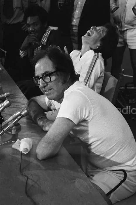 Framed Print : Billie Jean King Rolls With Laughter