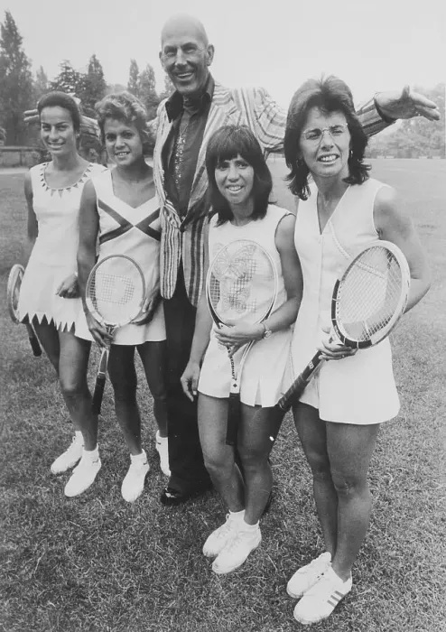 Framed Print : Billies Jean King with Players Framed Print : Billies Jean King with Players