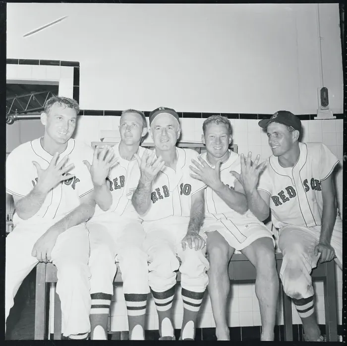 Framed Print : Billy Jurges and Teammates Holding Up Five Fingers Each Framed Print : Billy Jurges and Teammates Holding Up Five Fingers Each