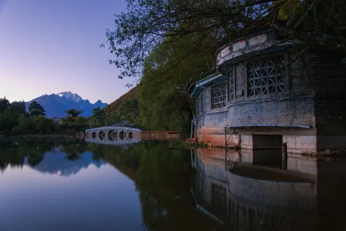 Framed Print : Black Dragon Pool Park in Lijiang Framed Print : Black Dragon Pool Park in Lijiang
