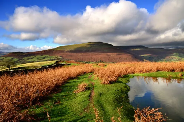 Framed Print : The Black Mountains in the Brecon Beacons park