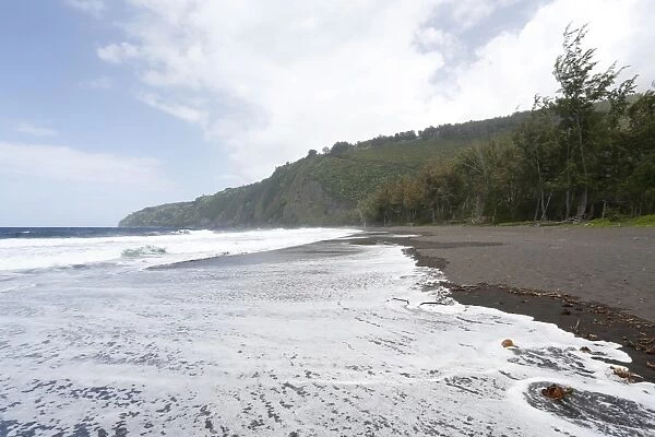 Black sandy beach, Waipio Valley, Big Island, Hawaii, USA