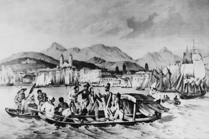 Framed Print : black and white, diry 18939, 3L 2101, J1698816, J169881604, soldier, men, women, sea