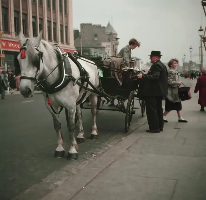 Framed Print : Blackpool Carriage Ride Framed Print : Blackpool Carriage Ride