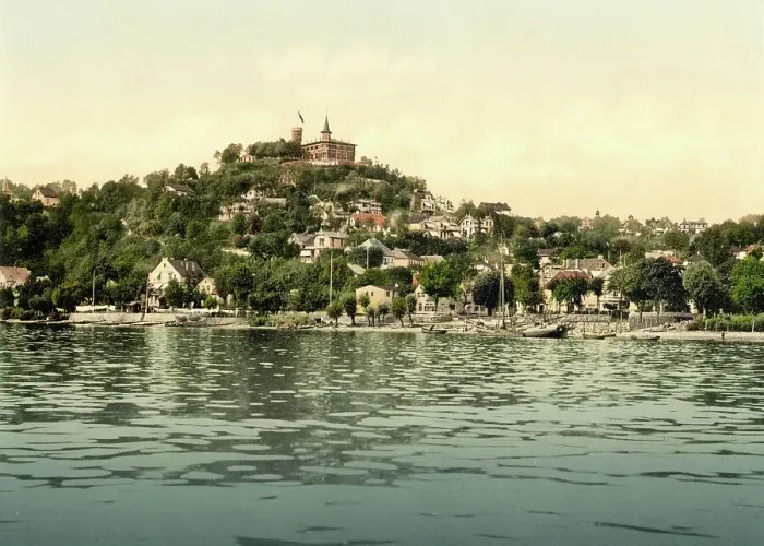 Framed Print : Blankenese with the Sullberg, Hamburg, Germany, Historic, Photochrome print from the 1890s Framed Print : Blankenese with the Sullberg, Hamburg, Germany, Historic, Photochrome print from the 1890s