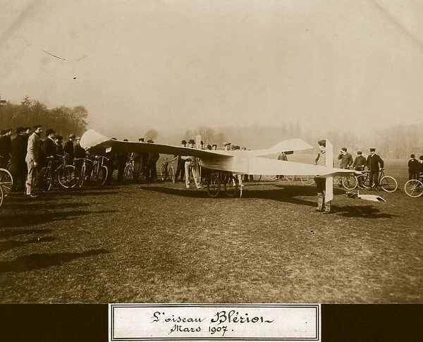Bleriot V. 14th March 1907: A Bleriot V monoplane being erected in front