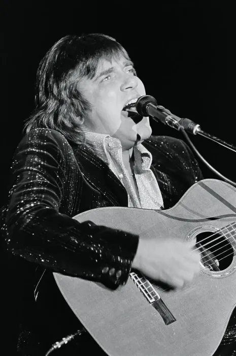 Framed Print : Blind Singer Jose Feliciano in Concert Framed Print : Blind Singer Jose Feliciano in Concert