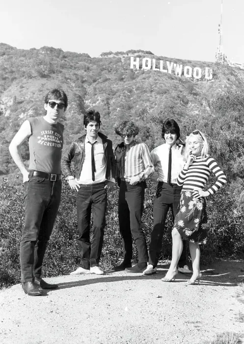 Framed Print : Blondie Portrait Session With Hollywood Sign Framed Print : Blondie Portrait Session With Hollywood Sign
