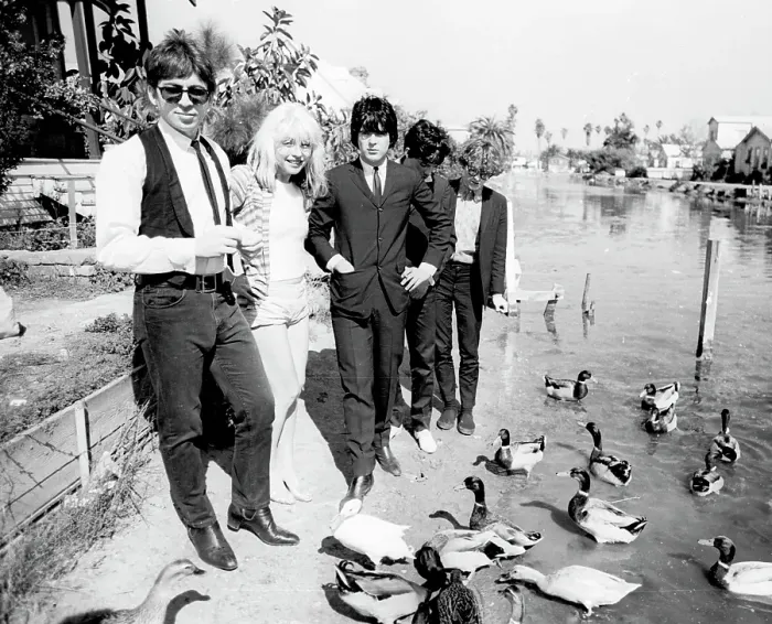 Framed Print : Blondie Portrait Session On The Venice Canals