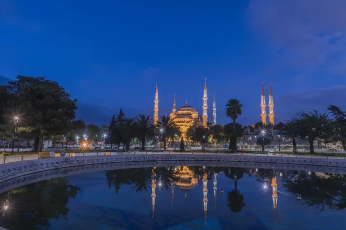 Framed Print : The Blue Mosque in Istanbul, Turkey Framed Print : The Blue Mosque in Istanbul, Turkey