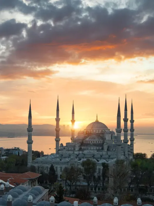 Framed Print : Blue Mosque at Sunrise, Istanbul Framed Print : Blue Mosque at Sunrise, Istanbul