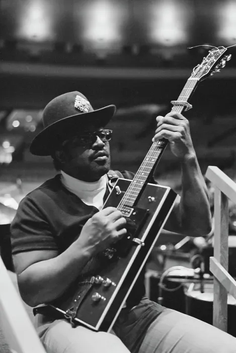 Framed Print : Bo Diddley Framed Print : Bo Diddley