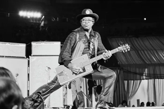 Framed Print : Bo Diddley Framed Print : Bo Diddley