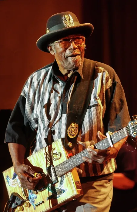 Framed Print : Bo Diddley At Chicago Blues Fest Framed Print : Bo Diddley At Chicago Blues Fest