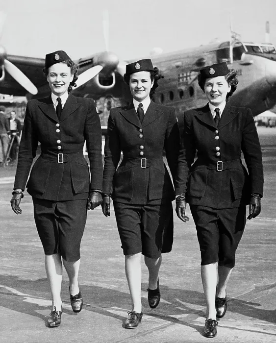 Framed Print : BOAC Flight Crew Framed Print : BOAC Flight Crew