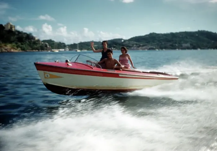 Framed Print : BOATING IN ACAPULCO Framed Print : BOATING IN ACAPULCO
