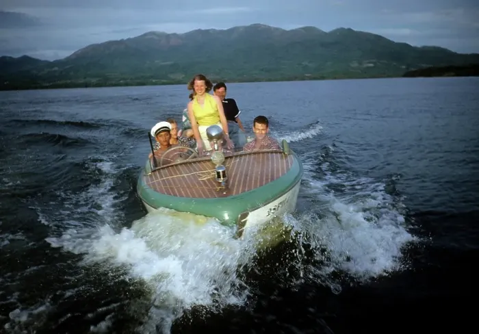 Framed Print : BOATING IN ACAPULCO Framed Print : BOATING IN ACAPULCO