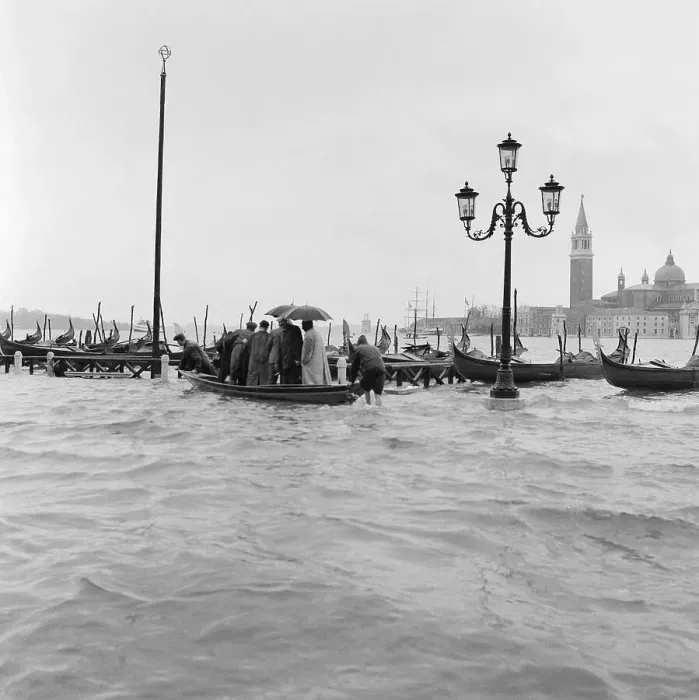 Framed Print : Boats in Venice Waters Framed Print : Boats in Venice Waters