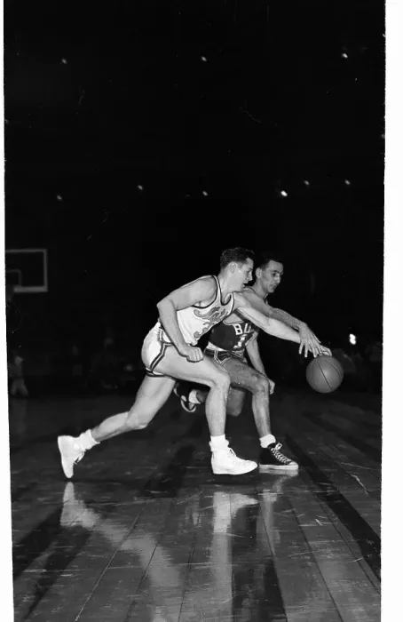 Framed Print : Bob Cousy Playing Against George King in Game Framed Print : Bob Cousy Playing Against George King in Game