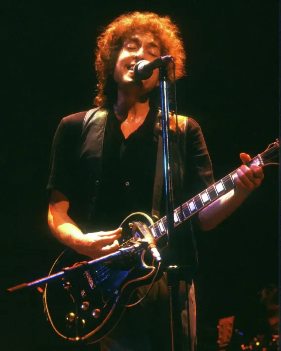 Framed Print : Bob Dylan Live Framed Print : Bob Dylan Live