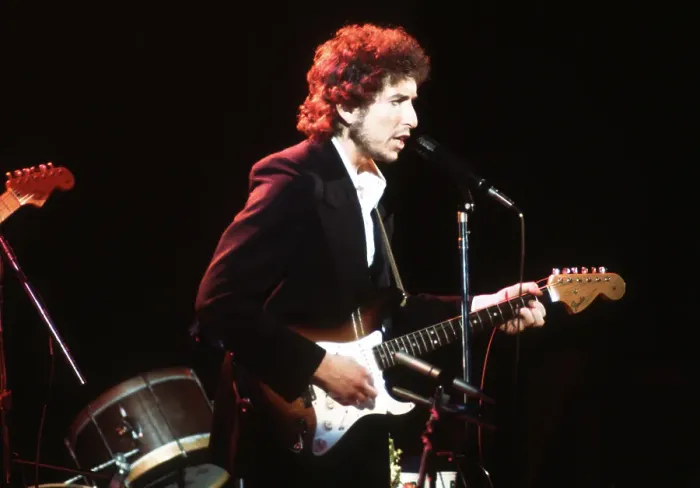 Framed Print : Bob Dylan Performing Framed Print : Bob Dylan Performing