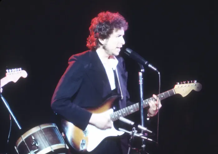 Framed Print : Bob Dylan Performs Framed Print : Bob Dylan Performs