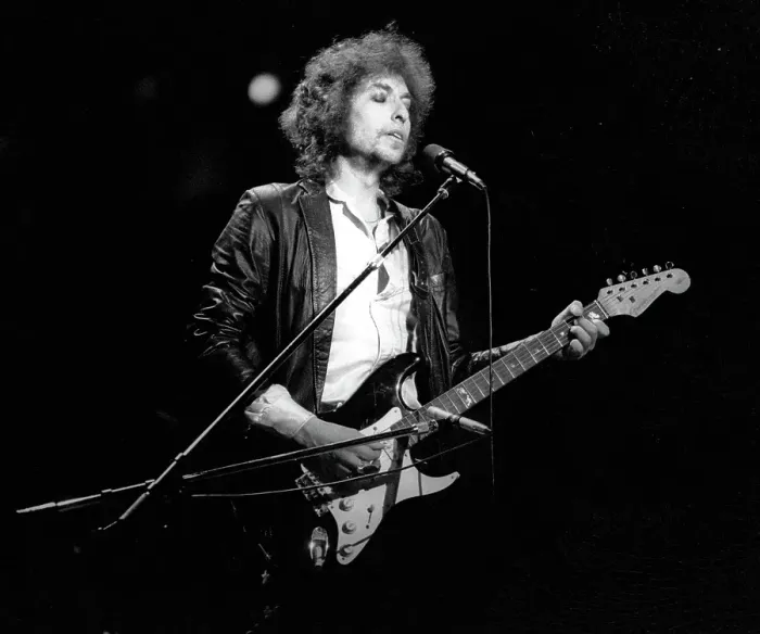 Framed Print : Bob Dylan Performs In Savannah Framed Print : Bob Dylan Performs In Savannah