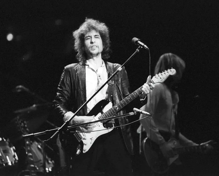 Framed Print : Bob Dylan Performs In Savannah Framed Print : Bob Dylan Performs In Savannah
