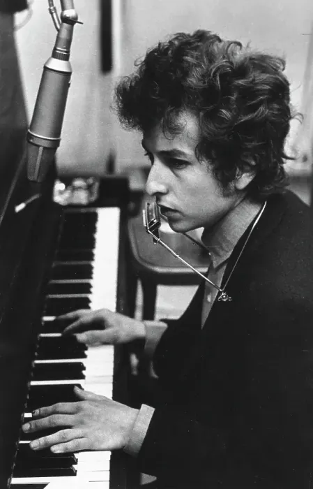 Framed Print : Bob Dylan Records Highway 61 Revisited Framed Print : Bob Dylan Records Highway 61 Revisited