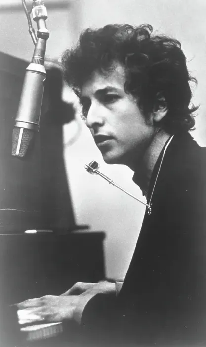 Framed Print : Bob Dylan Records Highway 61 Revisited Framed Print : Bob Dylan Records Highway 61 Revisited