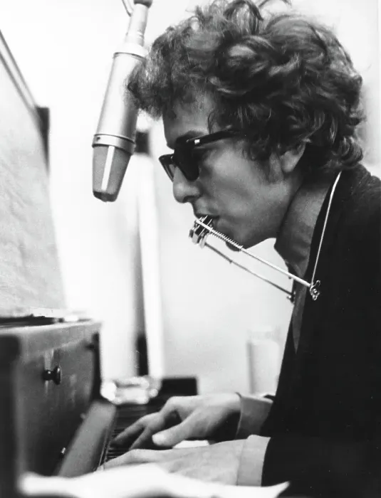 Framed Print : Bob Dylan Records Highway 61 Revisited Framed Print : Bob Dylan Records Highway 61 Revisited