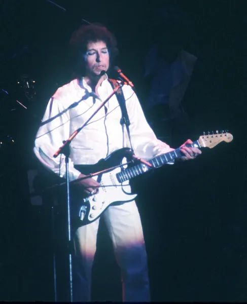Bob Dylan Wears All White Print 1978. Art Prints, Posters