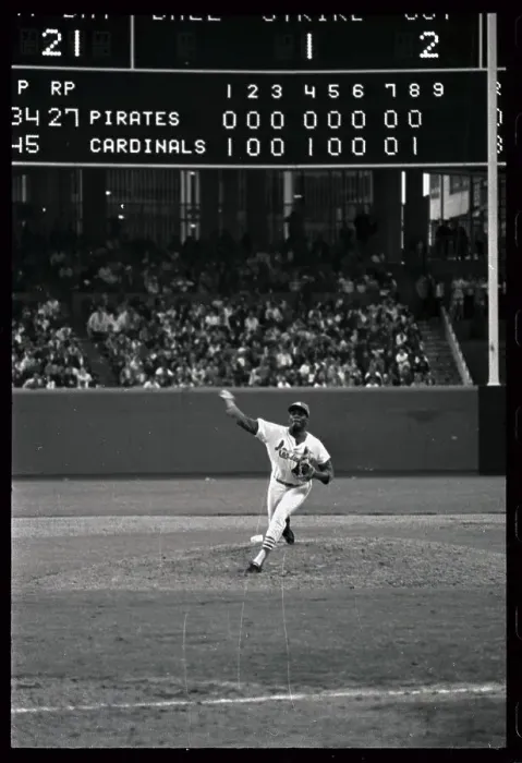 Framed Print : Bob Gibson Pitching a Shutout Framed Print : Bob Gibson Pitching a Shutout