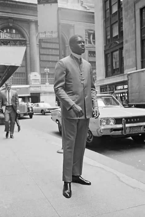 Framed Print : Bob Gibson Wearing Nehru Suit in Manhattan Framed Print : Bob Gibson Wearing Nehru Suit in Manhattan