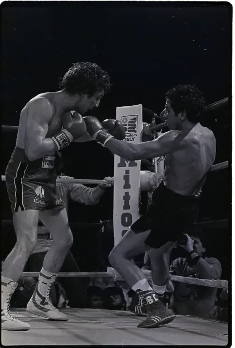 Framed Print : Bobby Chacon Falling On Ropes Framed Print : Bobby Chacon Falling On Ropes