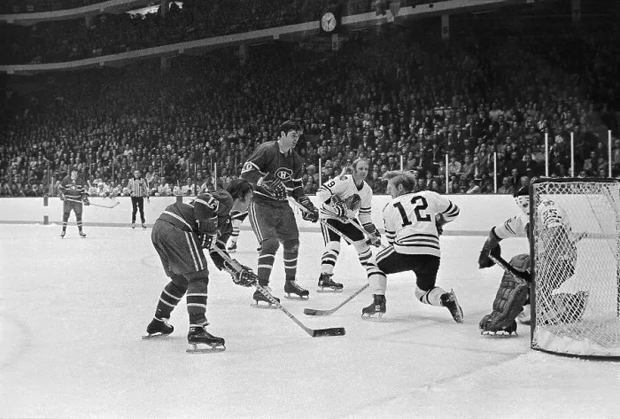 Framed Print : Bobby Hull in Hockey Action Framed Print : Bobby Hull in Hockey Action