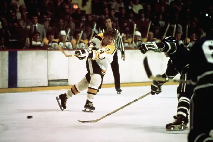 Framed Print : Bobby Orr in Hockey Action, Shooting Puck Framed Print : Bobby Orr in Hockey Action, Shooting Puck