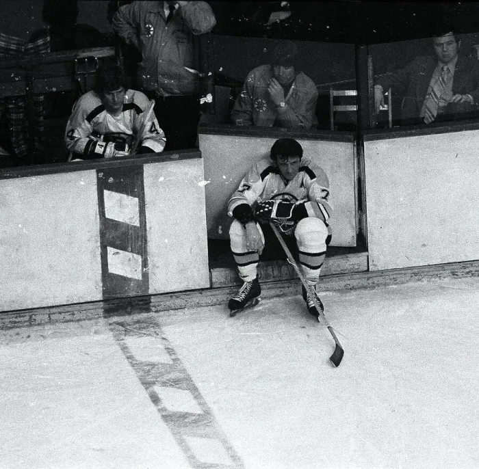 Framed Print : Bobby Orr at Side of Hockey Rink Framed Print : Bobby Orr at Side of Hockey Rink